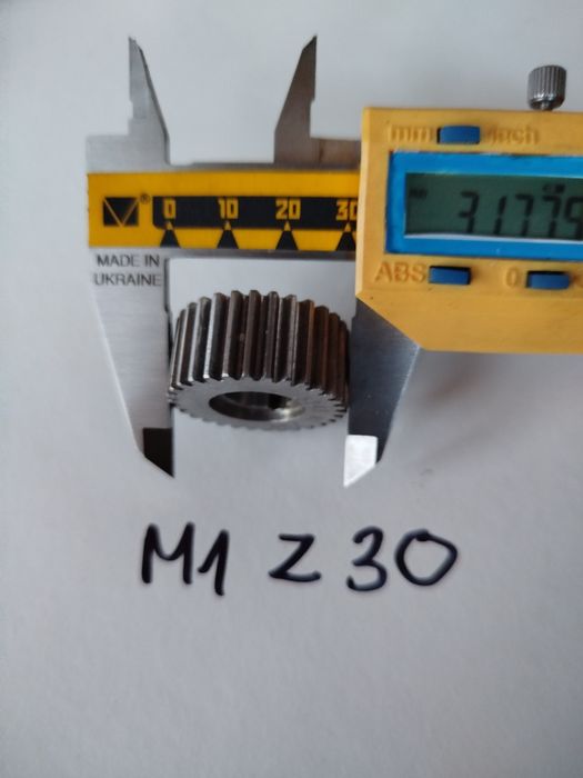 Koła zębate M1 Z40 M1 Z30 otwór przelotowy fi 12mm ,rowek