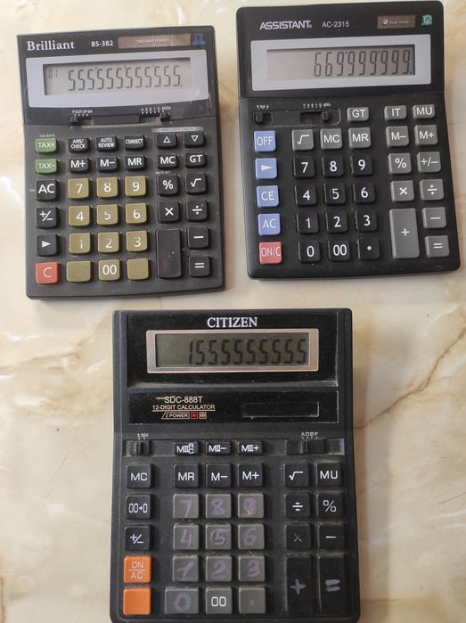 Продам большие калькуляторы.Наложка