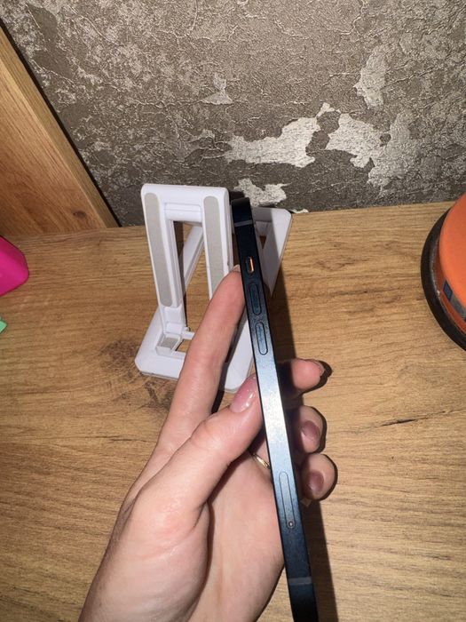 Продам iphone 13