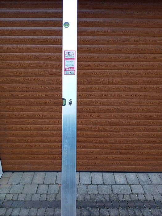 Łata poziomica aluminiowa 250 cm