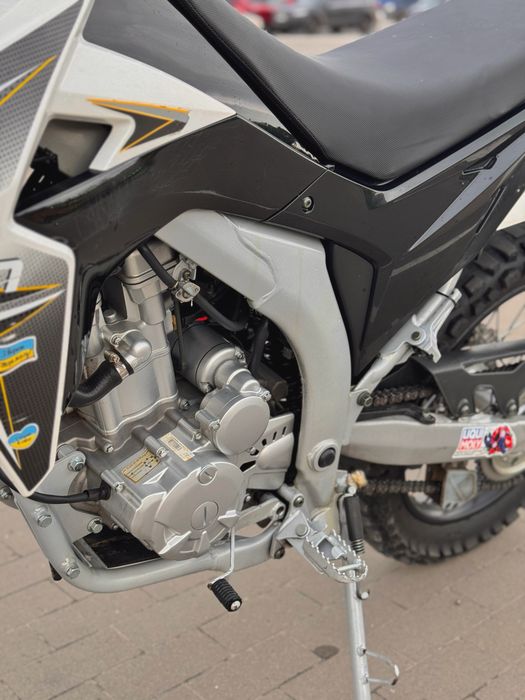 Продам мотоцикл LONCIN LX300 gy