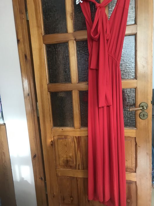 Czerwona sukienka koktajlowa Butik r. L