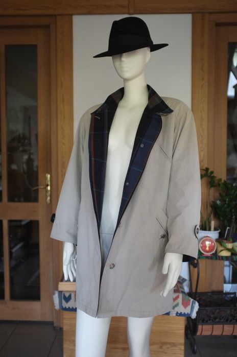 beżowa przejściowa kurtka krótki płaszcz real vintage 80s 90s angielska trencz na wełnianej szkockiej kracie