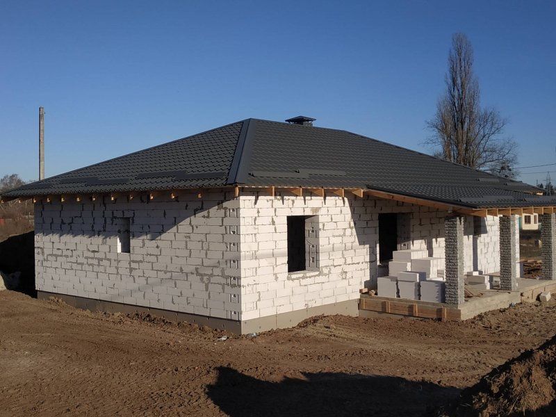 Кладка газоблоку та цегли