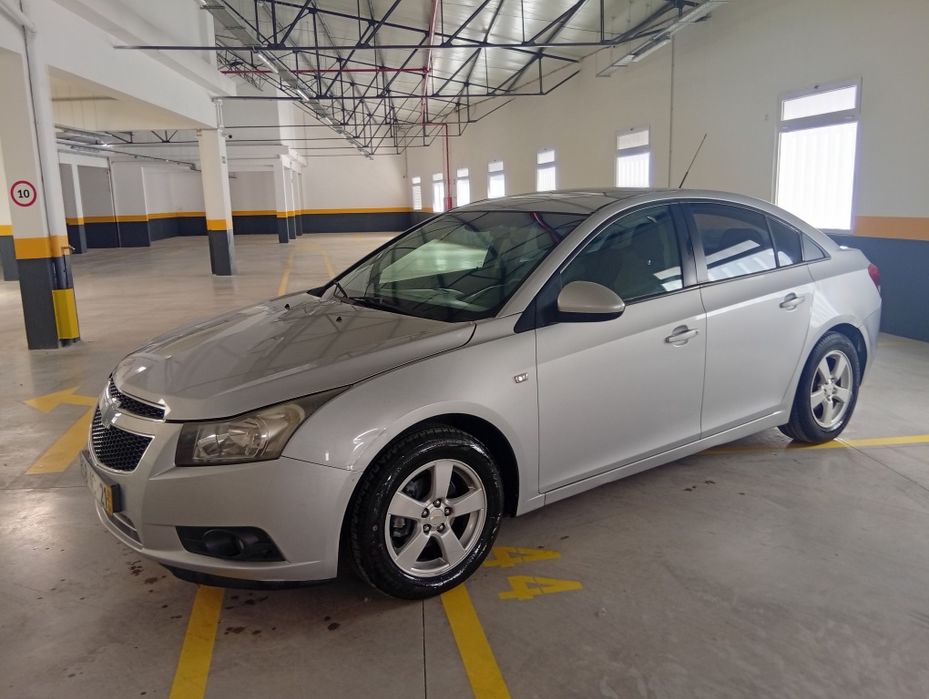 Chevrolet cruze ano 2009 gasolina e GPL