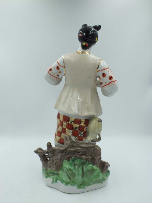 FIGURKA ODARKA  Kijów, Eksperymentalny Zakład Ceramiczno-Artystyczny