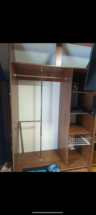 Meble szafa i łóżko