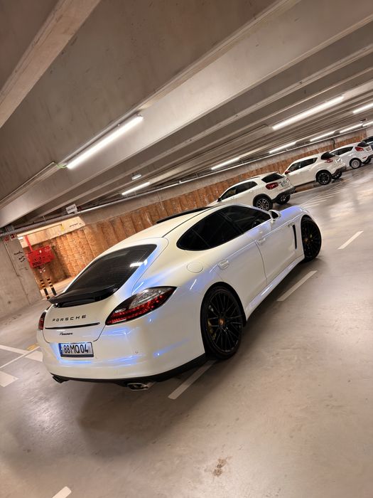 Porsche Panamera 3.0 V6 Diesel nacional