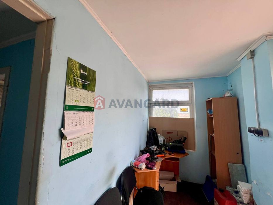 Продається виробничо-складська будівля з залізничною колією!