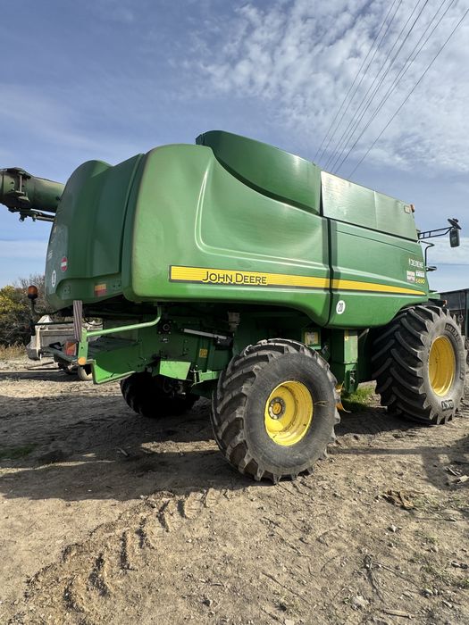 Продам John Deere S690