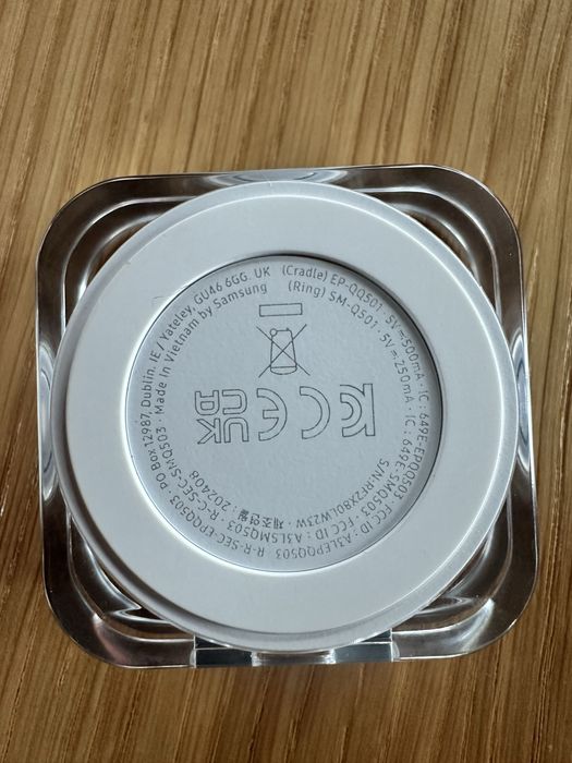 Samsung Galaxy Ring q501