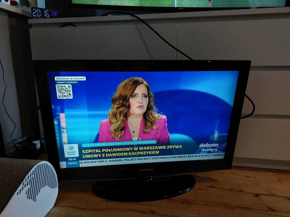 Telewizor Samsung 32 cale LED z pilotem LE32C450