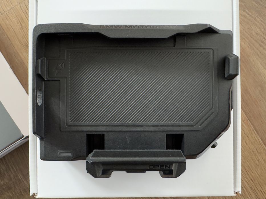 BMW Motorrad Connected Ride Cradle