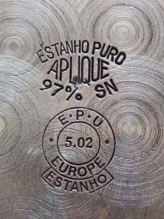 Prato antigo em estanho puro