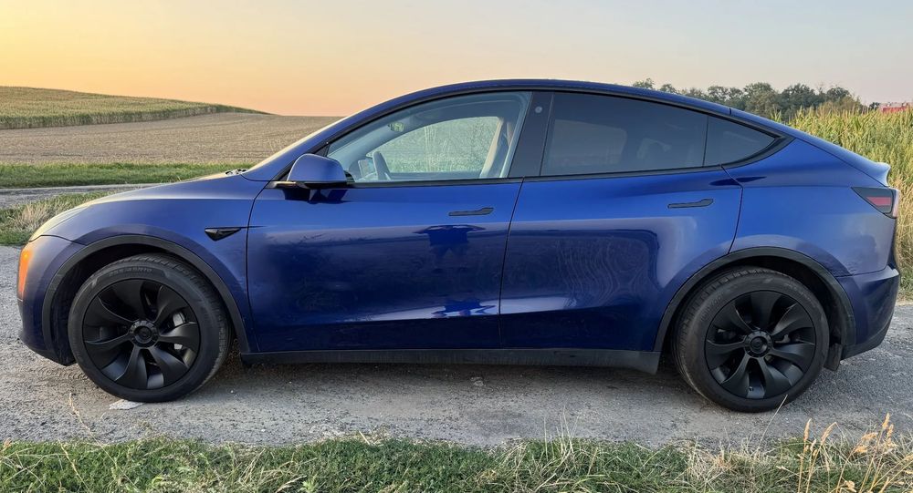 Tesla Y