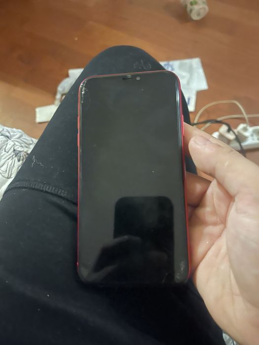 Vendo iphone 11 vermelho