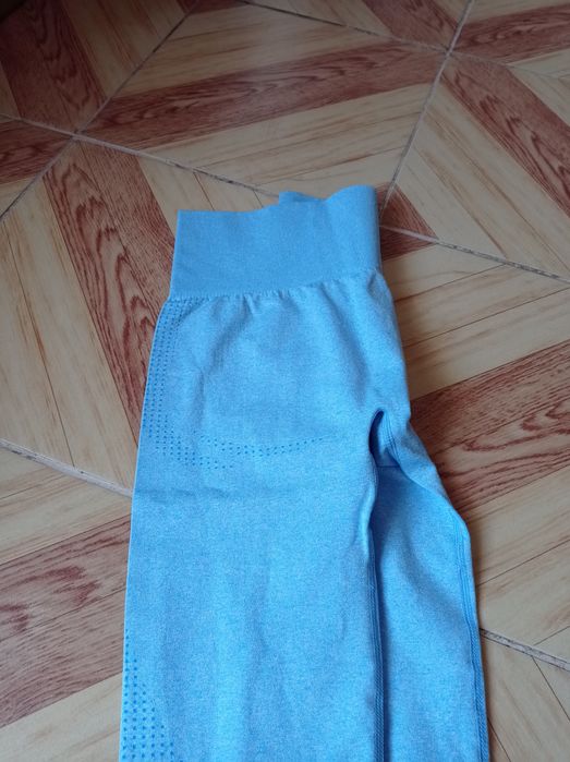 Legginsy sportowe damskie