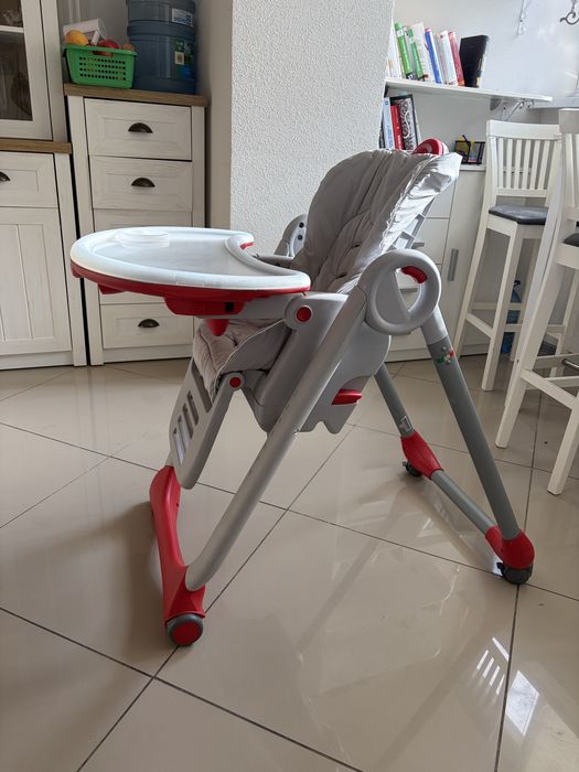 Дитяче крісло стіл  для годування  Chicco