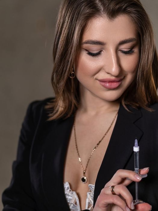 Лікар-Косметолог-Дерматолог Коммунарівський р-н,піски,4-й південний