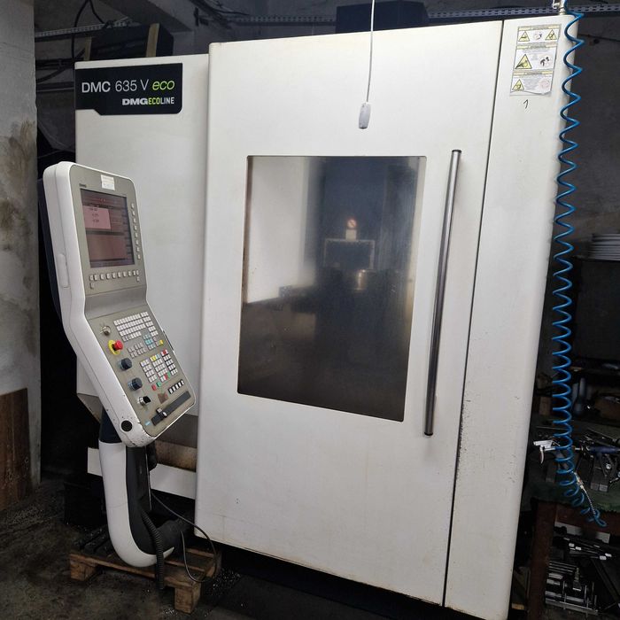Frezarka CNC DMG MORI 635 V eco (centrum frezerskie)