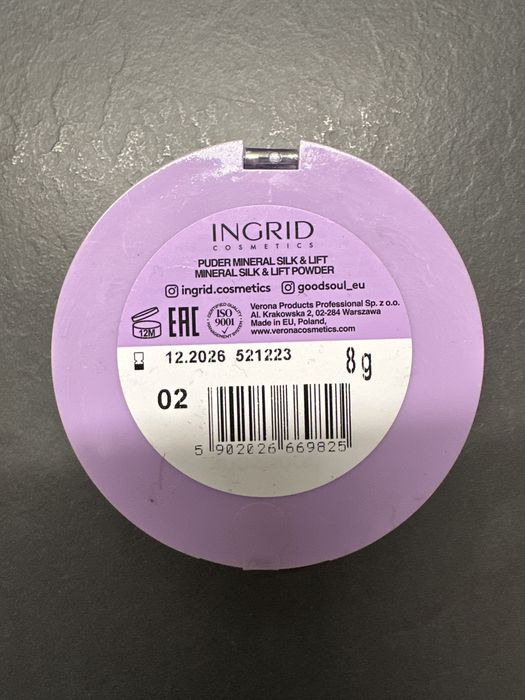 Pudry mineralne Ingrid odcien 01 i 02