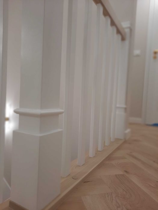 Drewniane schody na beton