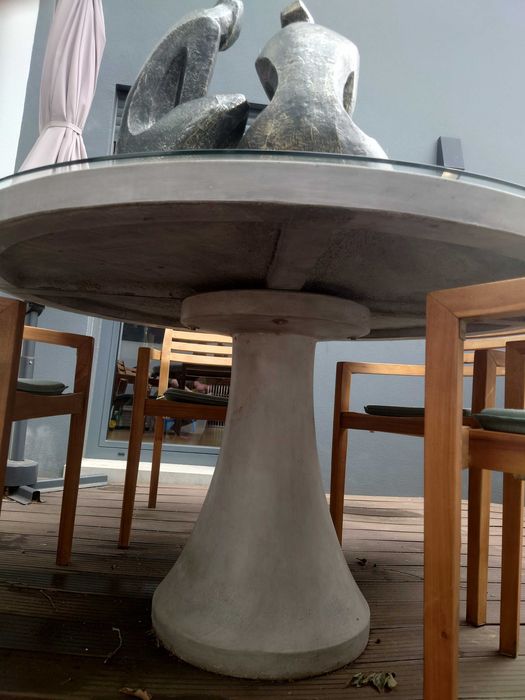 conjunto completo de jardim teca e concreto 5 cadeiras COMO NOVO