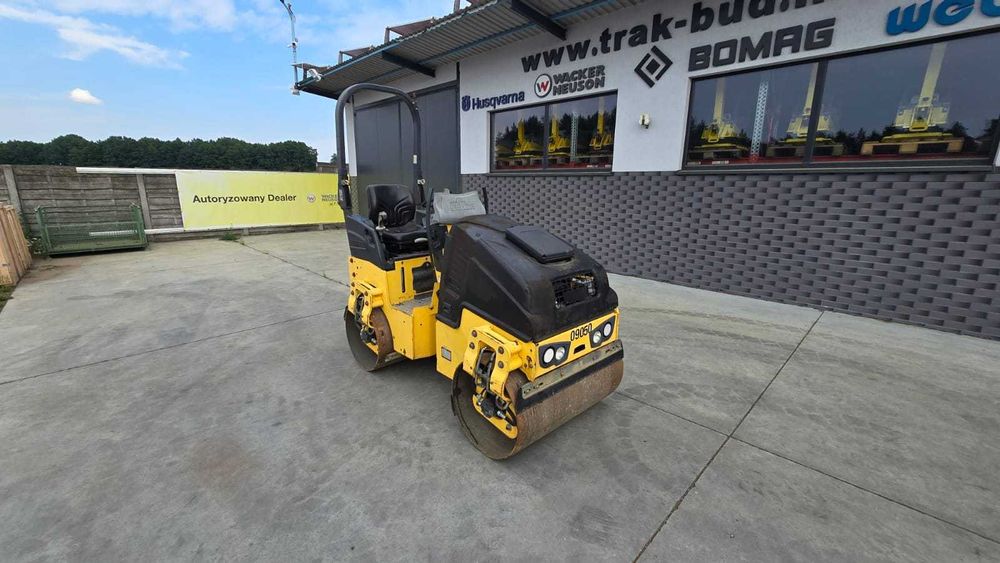 Walec Bomag BW 100 ADM-5 ( wacker Dynapac Weber Ammann Jcb)