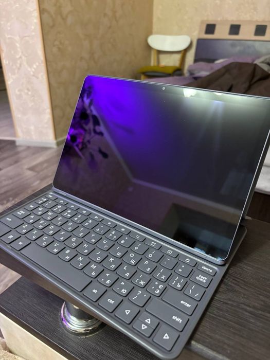 Планшет Lenovo.