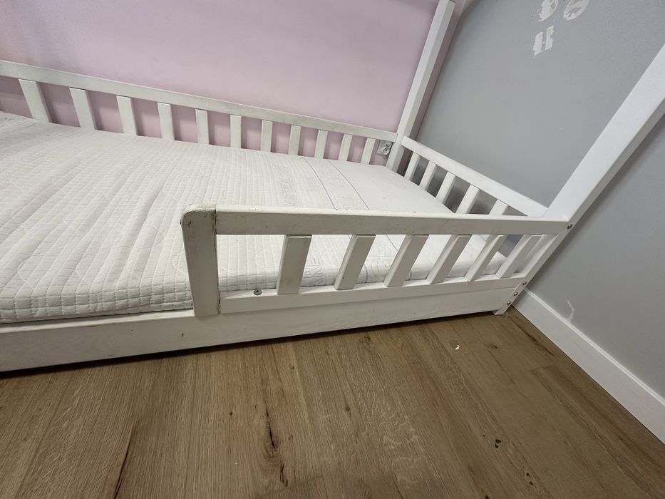 Drewniane łóżko domek 90 x160