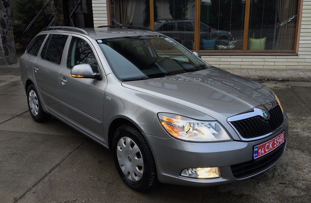 Skoda Octavia 2011 року Свіжопригнана з Австрії 1.6 МПІ mpi Шкода