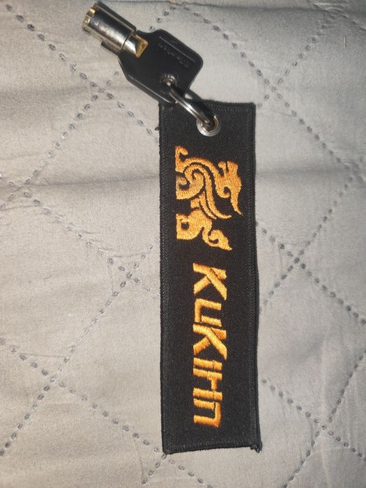 Zawieszka haftowana z logo Kukirin