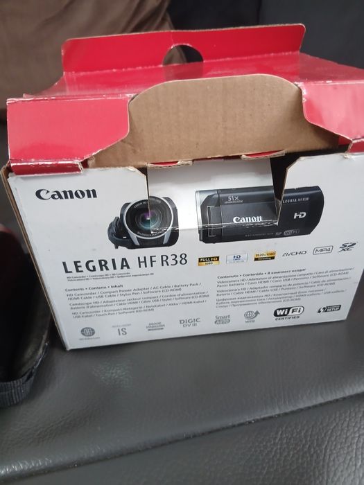 Видеокамера Canon.