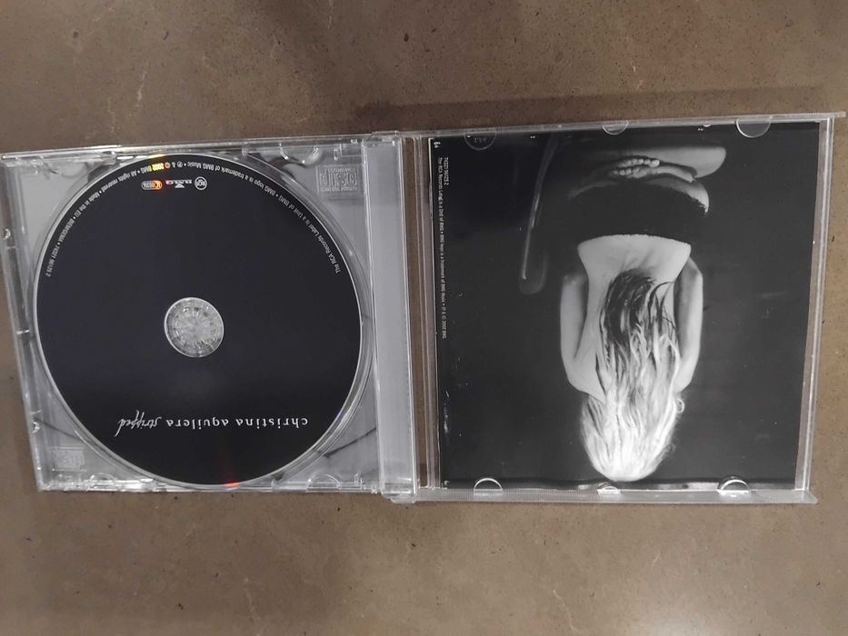 Chirstina Aguilera cd novo