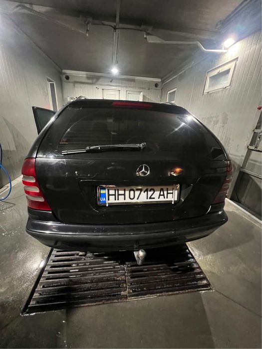 Продам мерседес 2.2 tdi