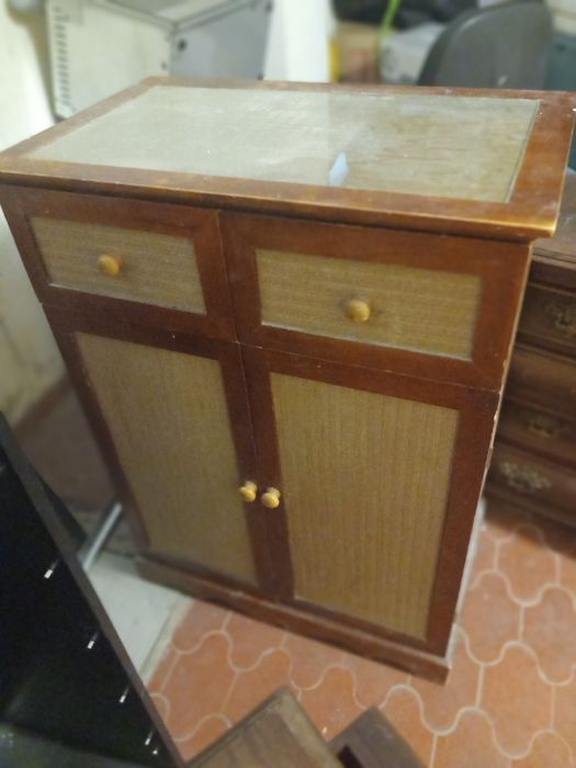 Movel pequeno  madeira