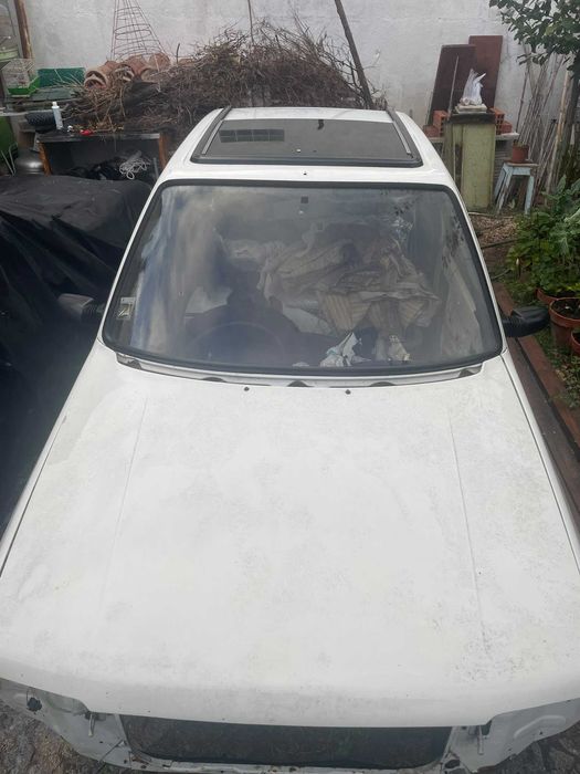 Carroçaria Peugeot 205 3 portas (portas capo eixo carrion. Suspensão frente) também periféricos de Motor 1.4  origem - XS, 106 saxo AX  Vendaseparado