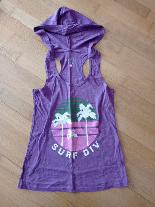 Camisola cavada com capuz - Nova