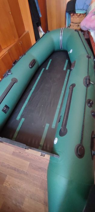 Продам лодку БАРК 310