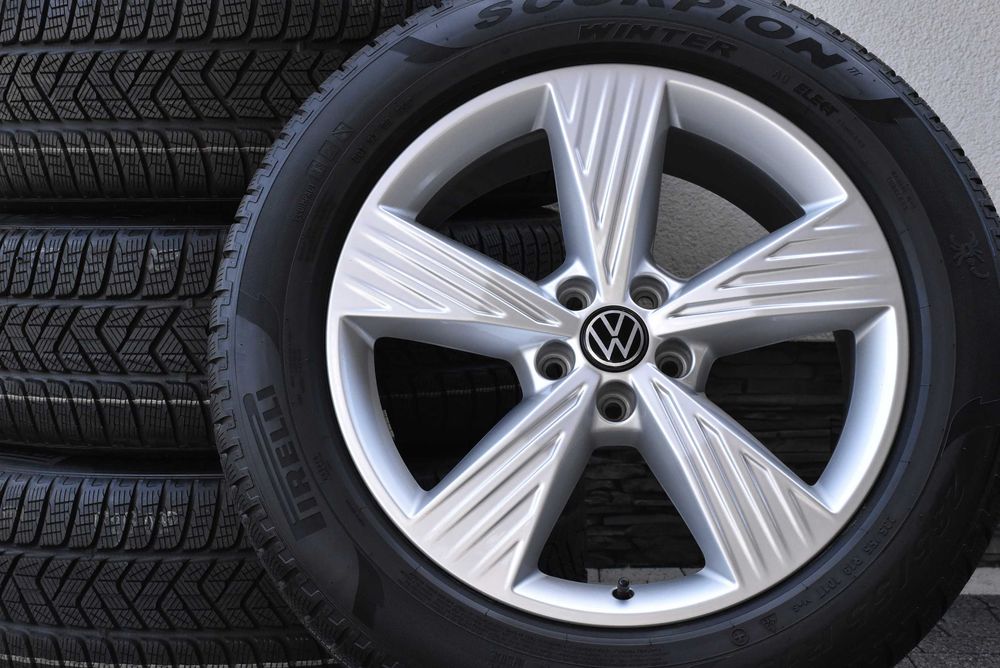 Nowe koła zimowe OEM Audi Q4 Sportback e-tron VW ID.4 ID.5 ID.6 SKODA ELROQ ENYAQ PEAQ CUPRA Tavascan 19" Pirelli