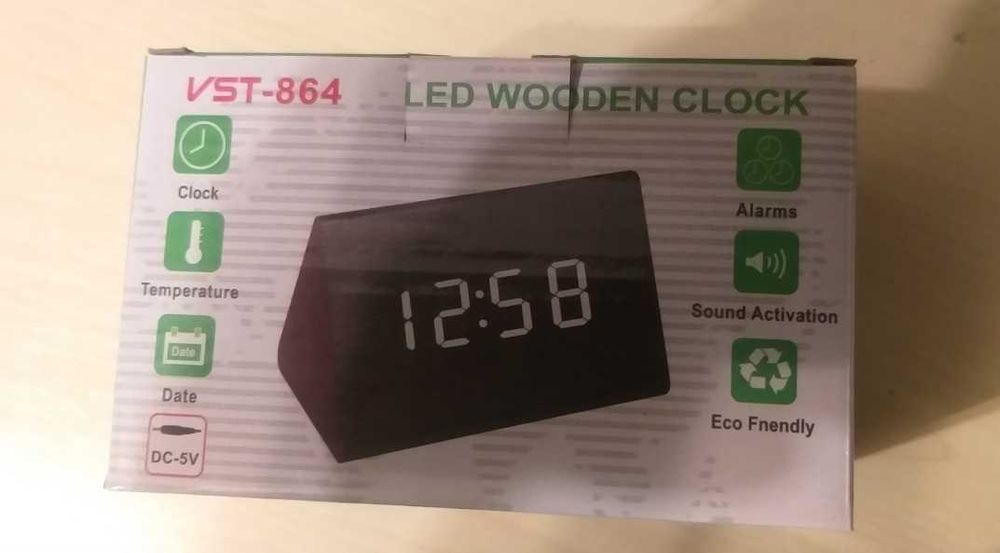 Часы сетевые VST-864-4 зеленые