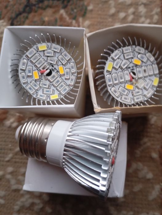 Фітолампи фітолампочки 28Вт  Е27