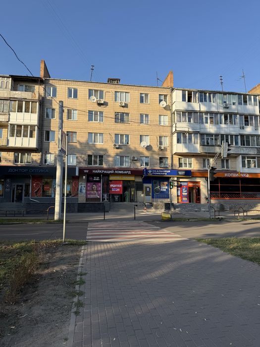 Продам 2-х кім квартиру, Критий ринок