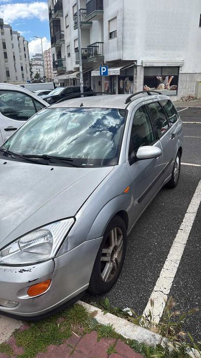 Ford Focus 5 lugares