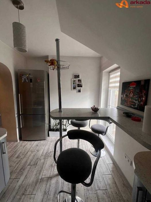 Продам 2 нових будинки на 12сотках в елітному районі.Драгомирчани.