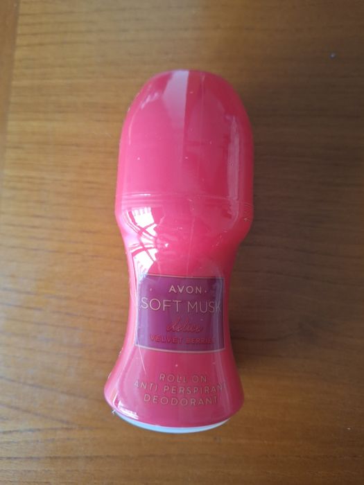 Desodorizante Antitranspirante Roll-On SOFT MUSK Delice Avon