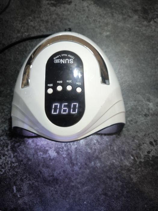 Лампа для манікюру