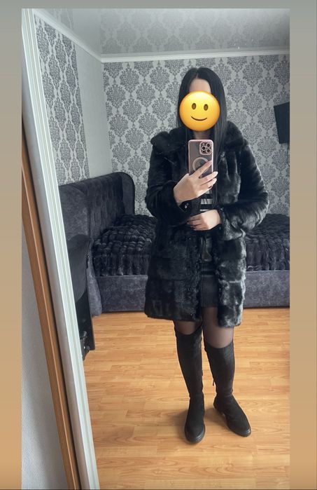 Продам норкову шубу
