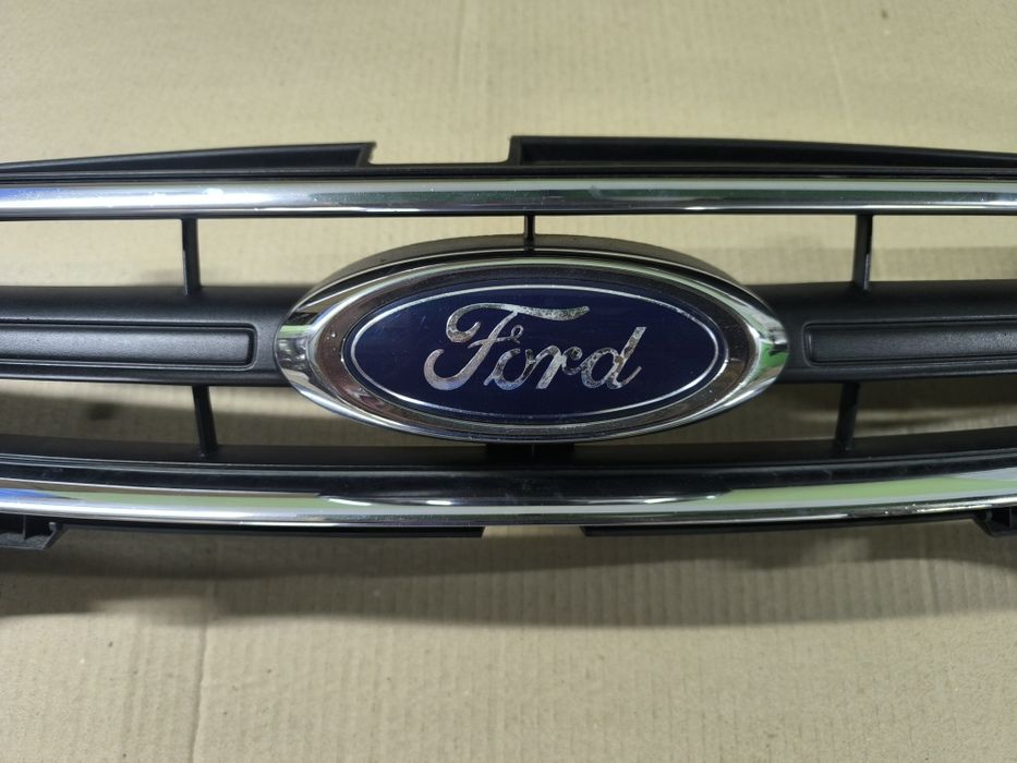 Оригінальна верхня решітка радіатора Ford Mondeo 4(Форд Мондео 4)