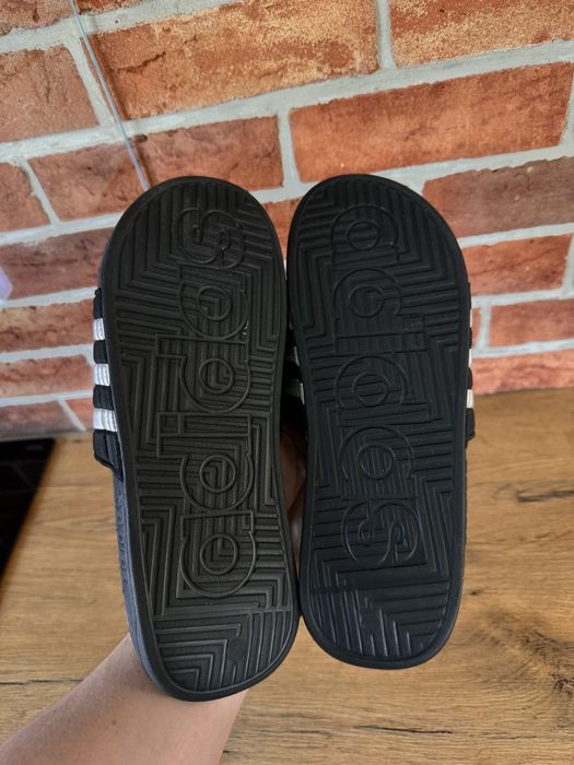 Klapki adidas Black